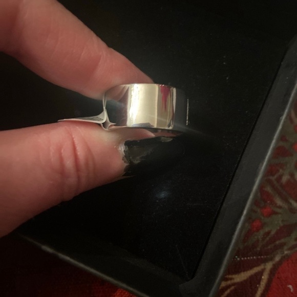 - Willie G Rings New Style - Picture 7 of 8